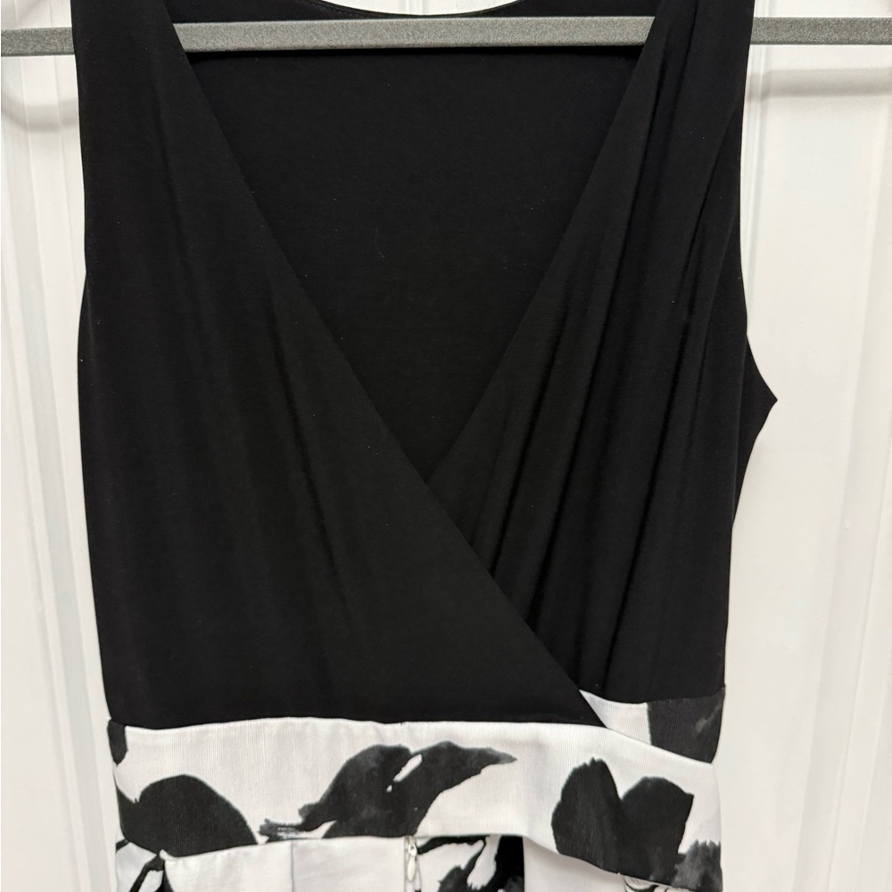Ralph Lauren Black and White Floral Skirt Scoop Neck Gown Size 12 RETAIL $325 - Picture 7 of 16